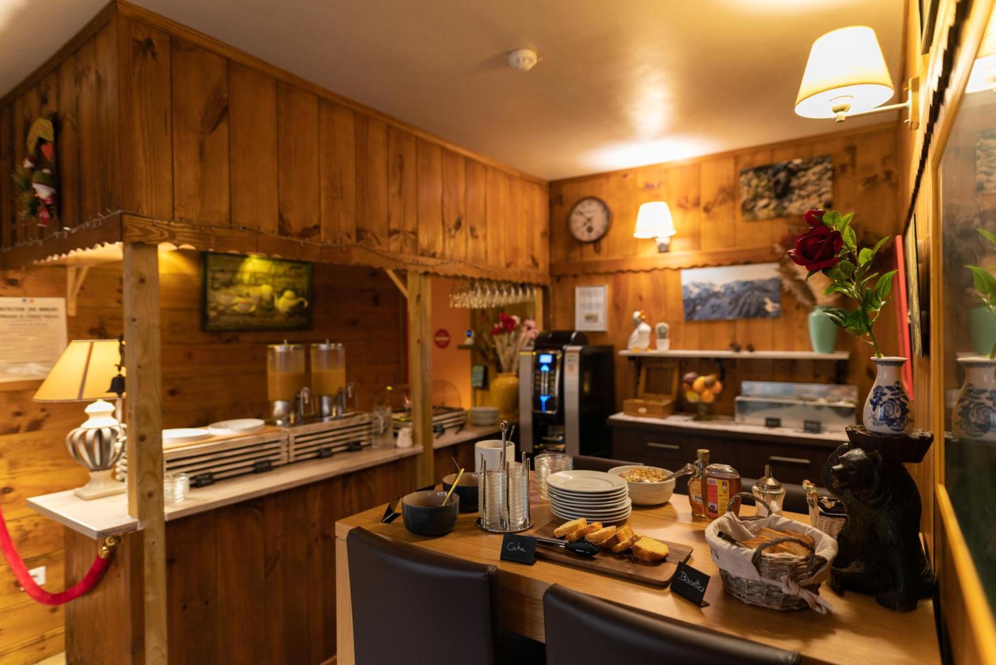 Hotel Quin Te Va Cauterets Zewnętrze zdjęcie